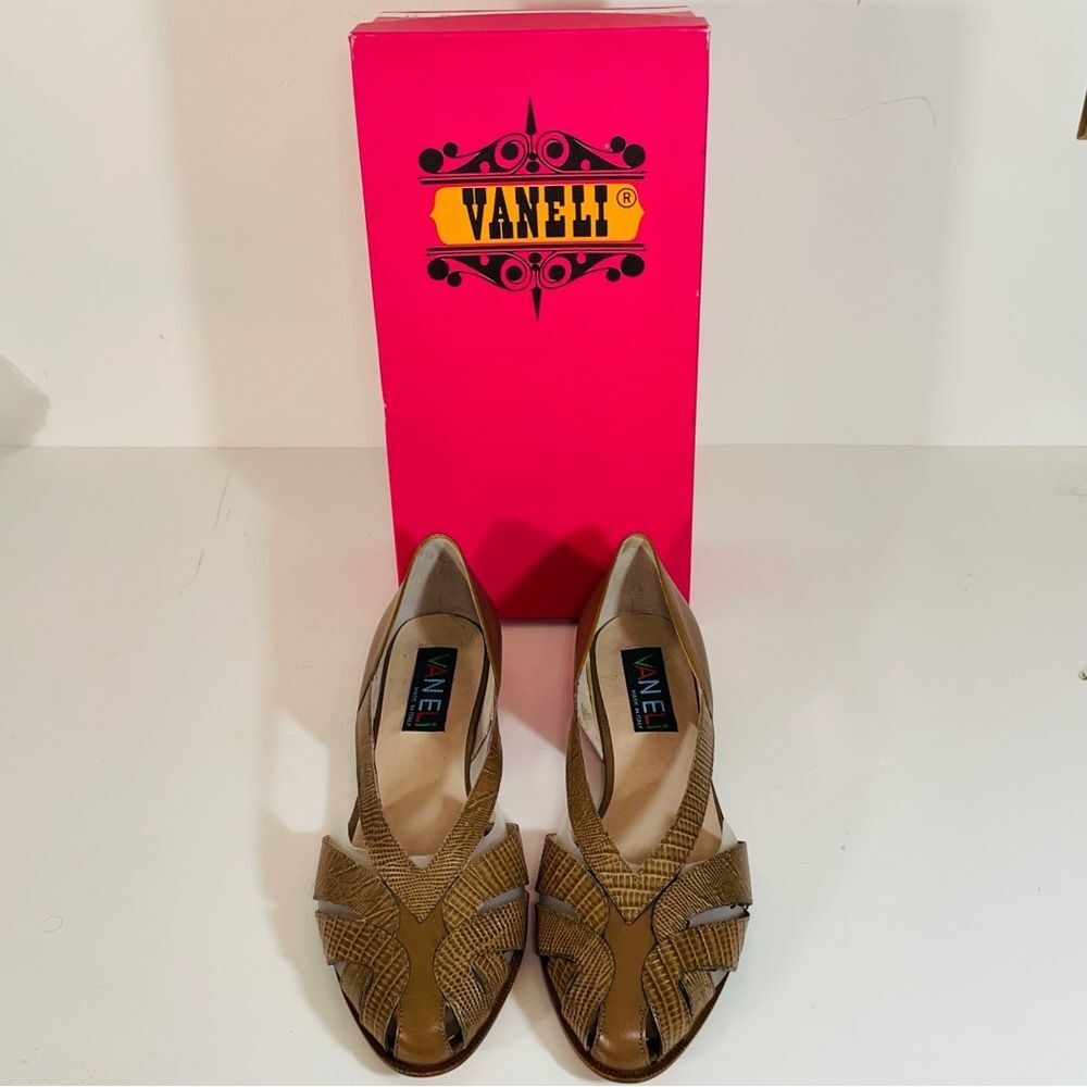 Vaneli Italian Vero Cuoio Leather Vintage Tan Flats/Small Heel Size 8 - Picture 2 of 11